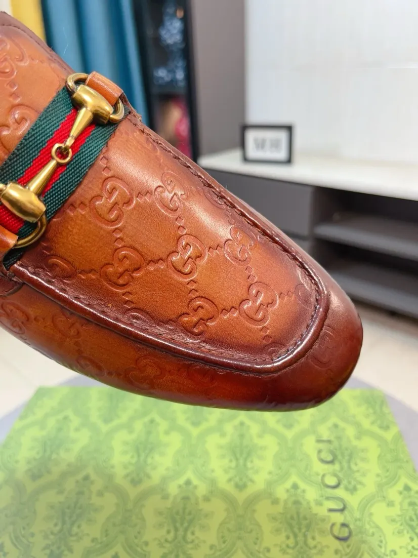 Men's shoes 💰500🌹🌹【GUCCI】The most popular classic Gucci leather shoes. Synchronized with the official website, the upper is made of Italian first-layer cowhide ➕cowhide lining, with unique brand and unique craftsmanship. Highlighting the hot style of the new year. Stop hesitating, stop wandering, get it now. Number: 38--44